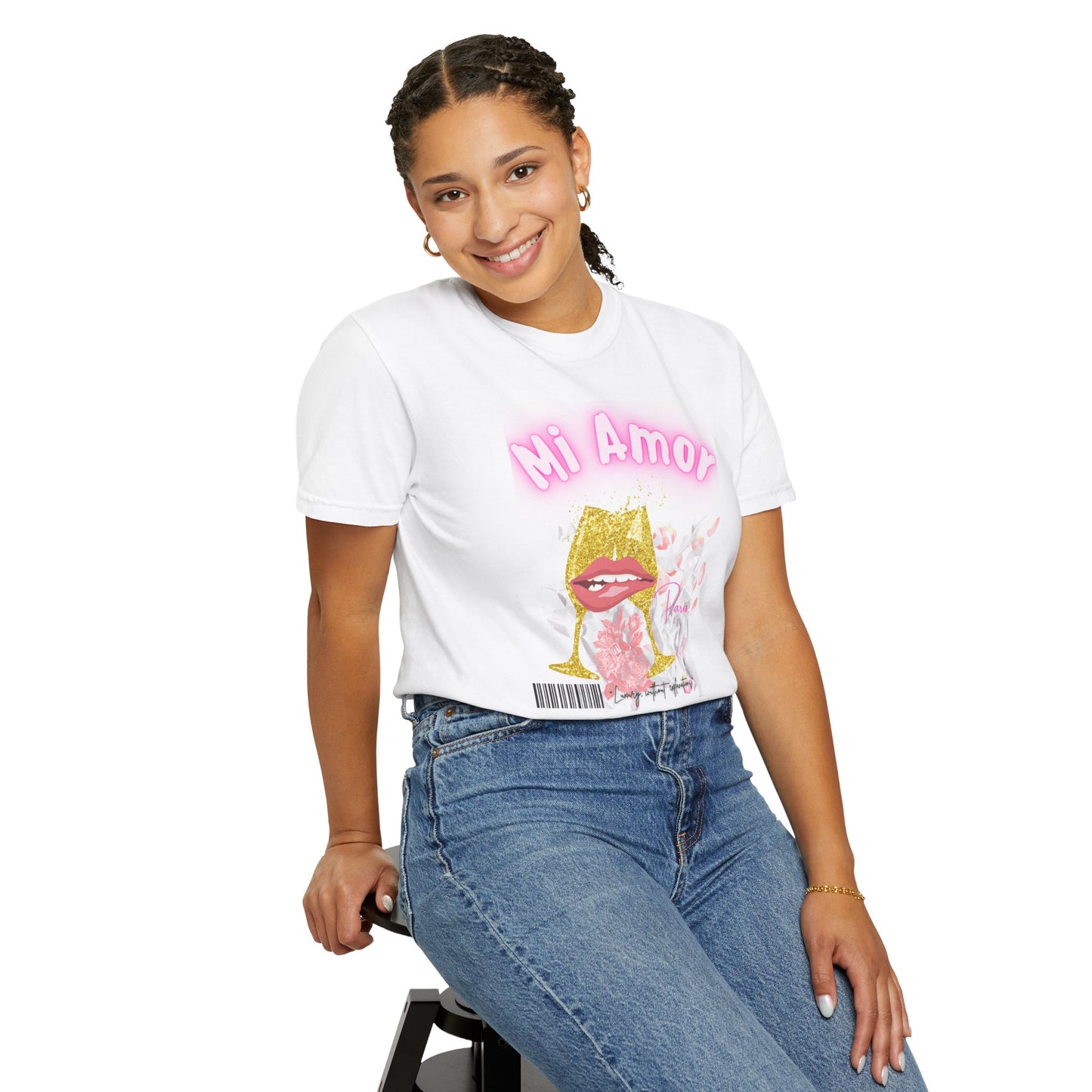 Mi Amor Graphic T-Shirt — Romantic Pink Floral Lips Design